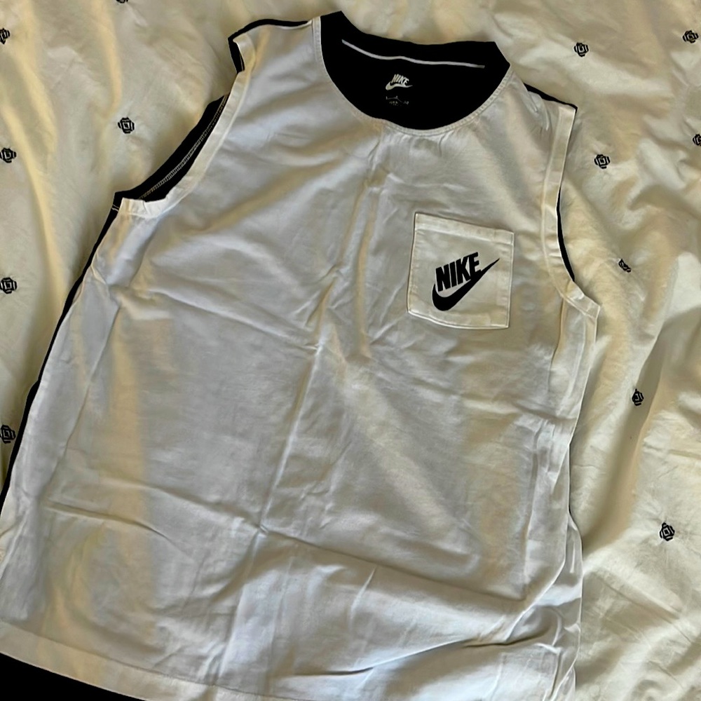 Nike Black/white Tank